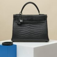 Black Nile Bag