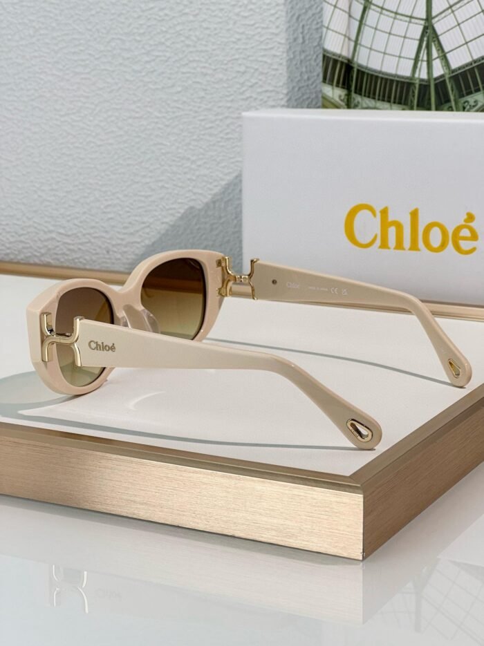 Chloe